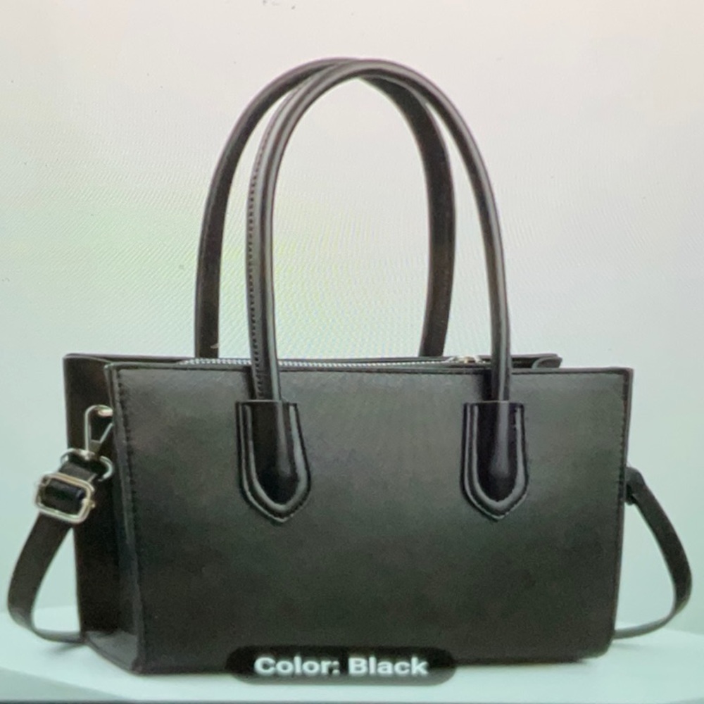 Ladies Black Crossbody/Handbag.manmade outer shell. 7.75 X 10.25” NWOT - Picture 3 of 7